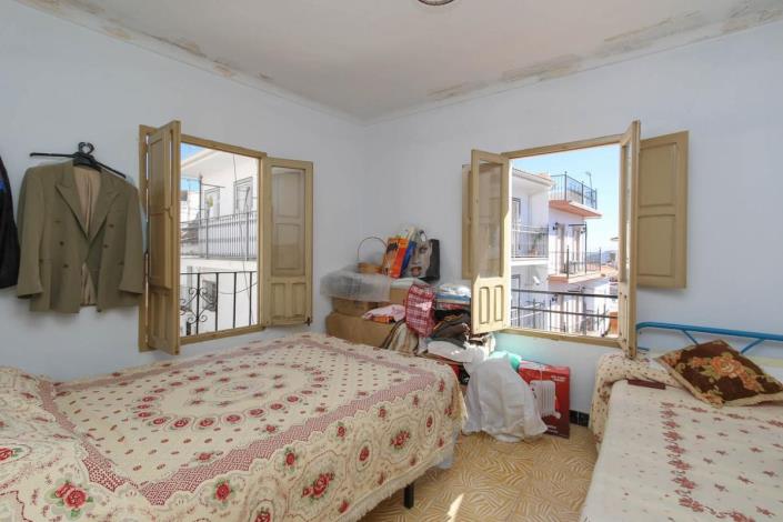 Image No.31-Maison de ville de 5 chambres à vendre à Guaro