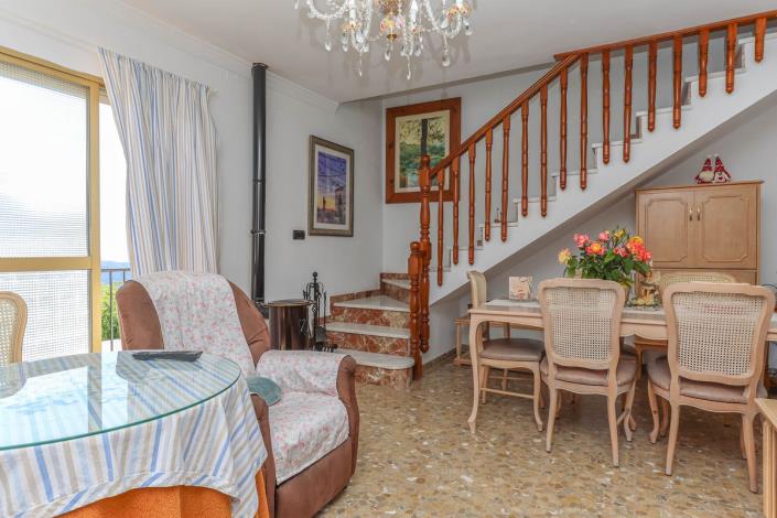 Image No.7-4 Bed Townhouse for sale