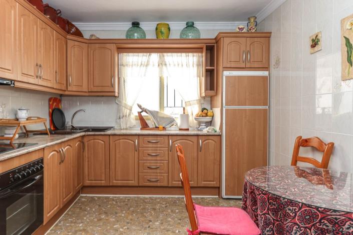 Image No.9-4 Bed Townhouse for sale