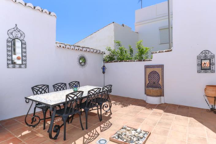 Image No.2-3 Bed Townhouse for sale