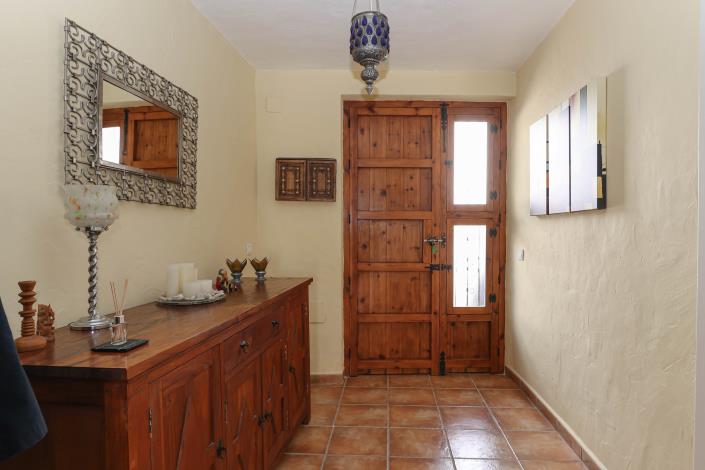 Image No.8-3 Bed Townhouse for sale