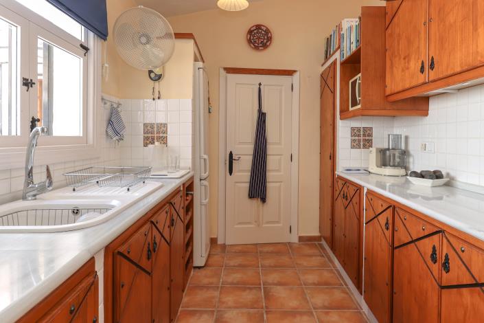 Image No.17-3 Bed Townhouse for sale