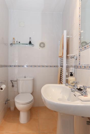 Image No.19-3 Bed Townhouse for sale