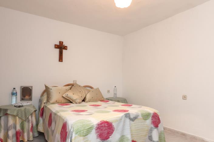 Image No.24-4 Bed Villa / Detached for sale