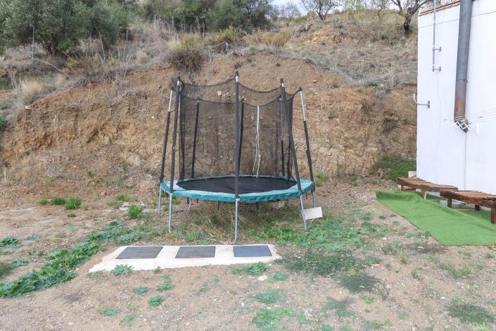 Image No.6-Villa / Détaché de 1 chambre à vendre à Yunquera