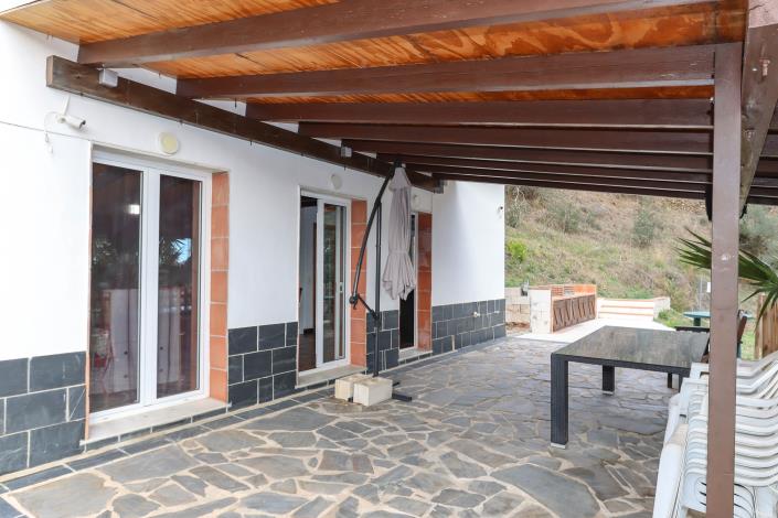 Image No.3-Villa / Détaché de 1 chambre à vendre à Yunquera