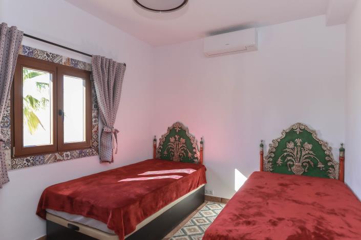 Image No.42-4 Bed Villa / Detached for sale