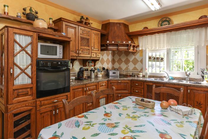 Image No.7-6 Bed Villa / Detached for sale