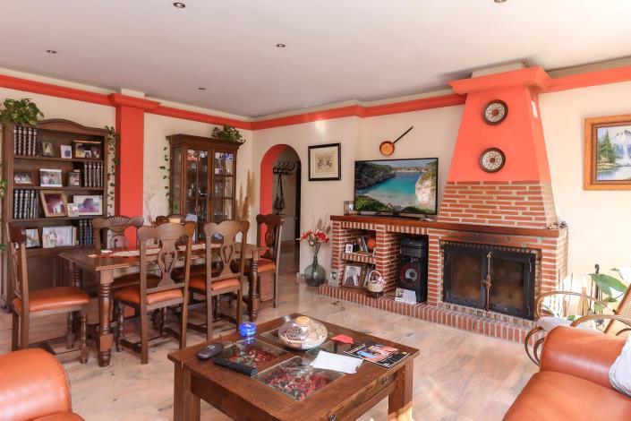 Image No.11-6 Bed Villa / Detached for sale