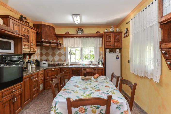 Image No.17-6 Bed Villa / Detached for sale