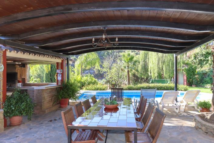 Image No.4-6 Bed Villa / Detached for sale