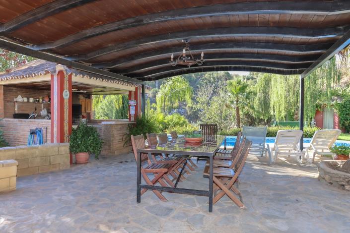 Image No.50-6 Bed Villa / Detached for sale