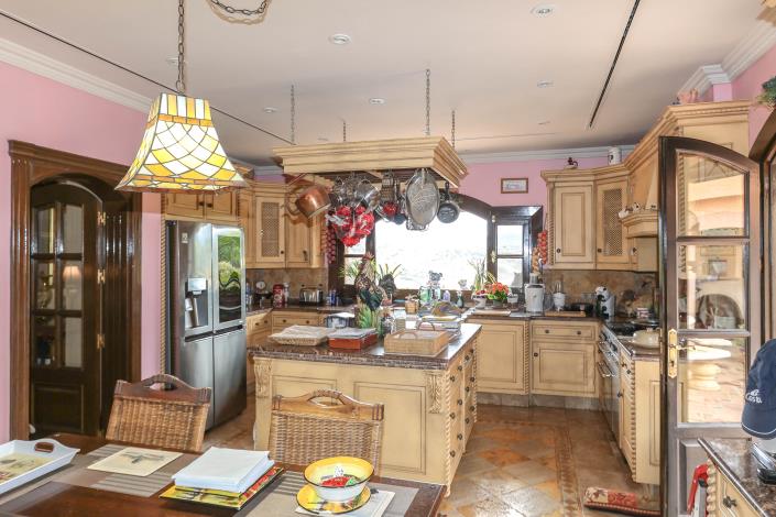 Image No.16-5 Bed Villa / Detached for sale