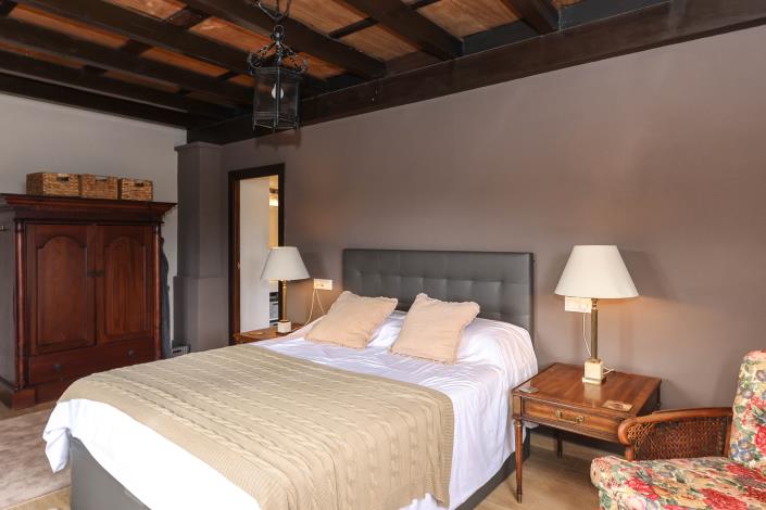 Image No.40-5 Bed Villa / Detached for sale