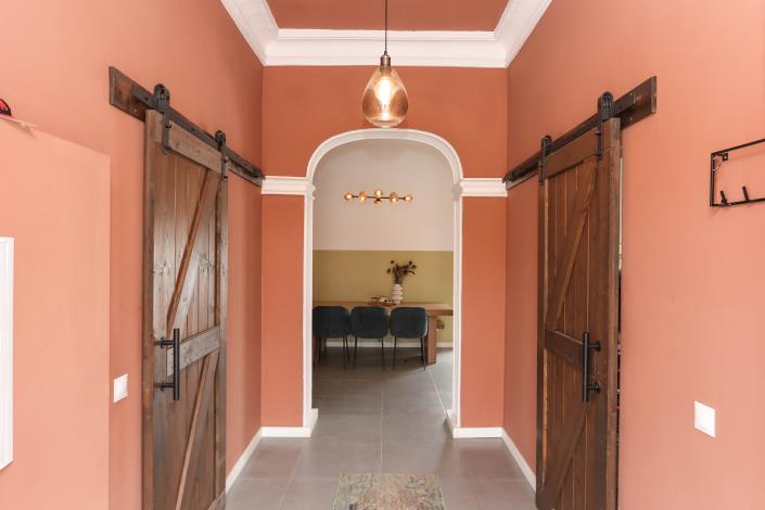 Image No.7-8 Bed Hotel for sale