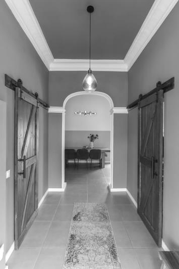 Image No.8-8 Bed Hotel for sale