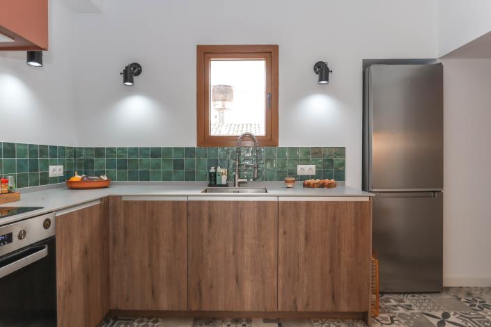 Image No.20-8 Bed Hotel for sale