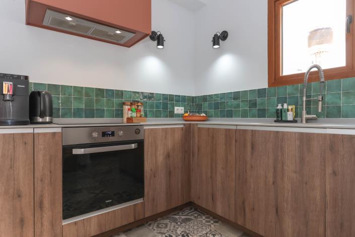 Image No.21-8 Bed Hotel for sale