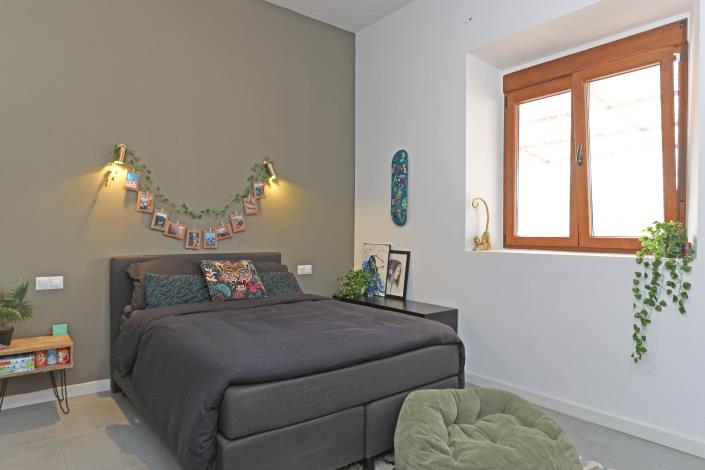 Image No.26-8 Bed Hotel for sale