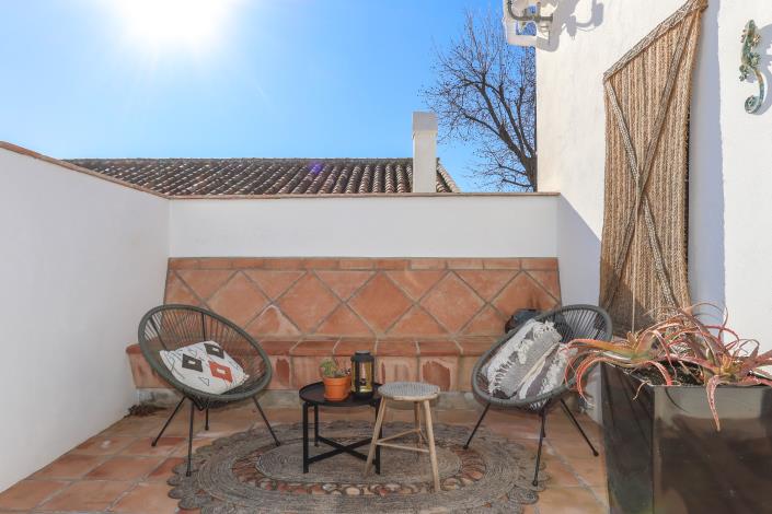 Image No.34-8 Bed Hotel for sale