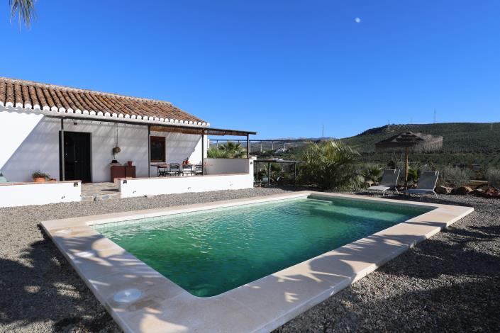 Image No.35-8 Bed Hotel for sale