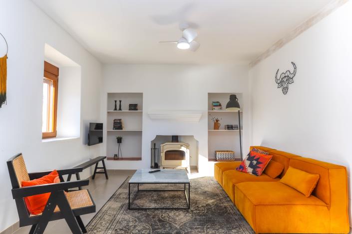 Image No.36-8 Bed Hotel for sale