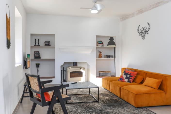 Image No.37-8 Bed Hotel for sale