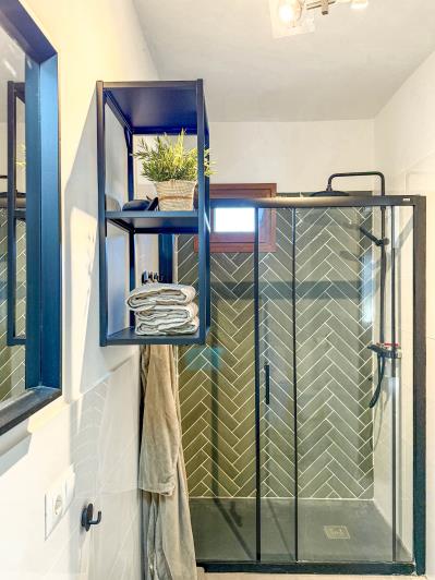 Image No.47-8 Bed Hotel for sale