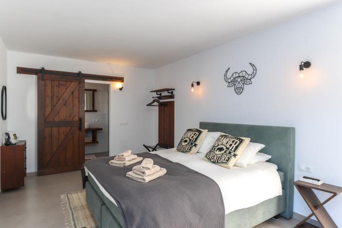 Image No.49-8 Bed Hotel for sale