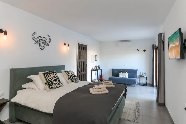 Image No.50-8 Bed Hotel for sale