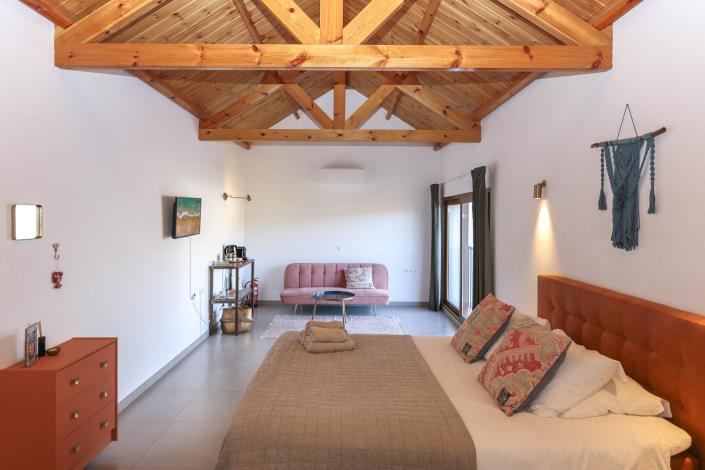 Image No.53-8 Bed Hotel for sale