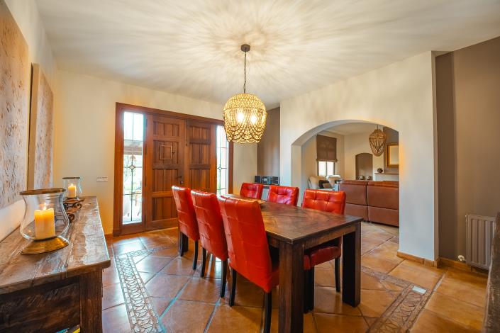 Image No.10-4 Bed Villa / Detached for sale