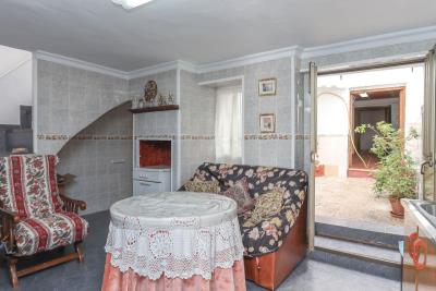 Cocina-lado-vista-al-patio