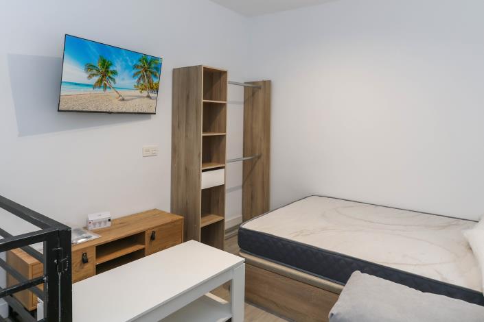 Image No.8-3 Bed Townhouse for sale