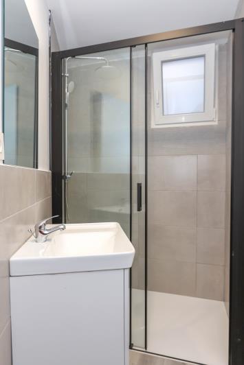 Image No.20-3 Bed Townhouse for sale