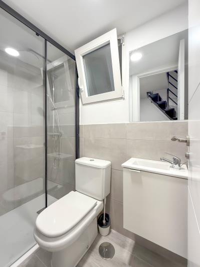 Image No.30-3 Bed Townhouse for sale