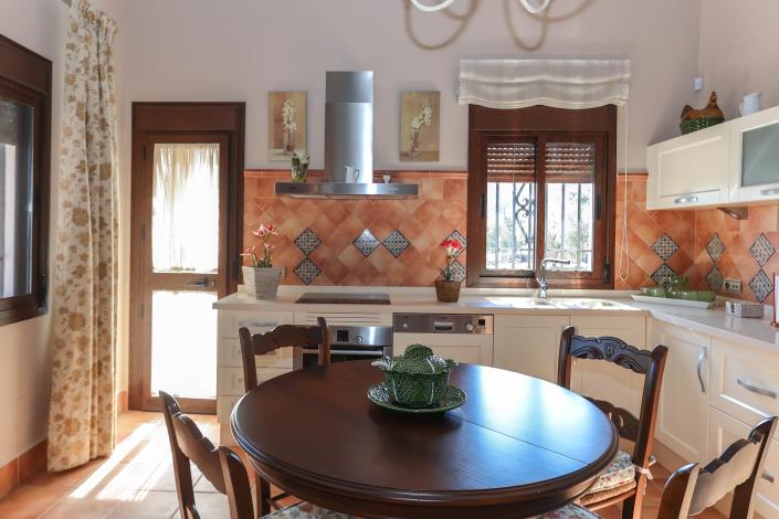 Image No.16-4 Bed Villa / Detached for sale