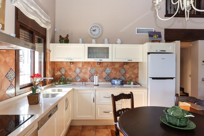 Image No.17-4 Bed Villa / Detached for sale