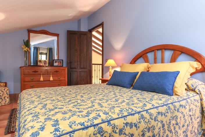 Image No.22-4 Bed Villa / Detached for sale