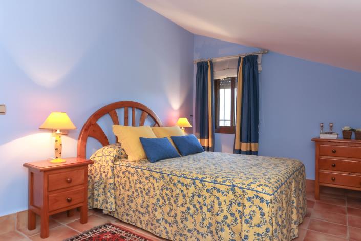 Image No.23-4 Bed Villa / Detached for sale