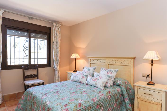 Image No.25-4 Bed Villa / Detached for sale