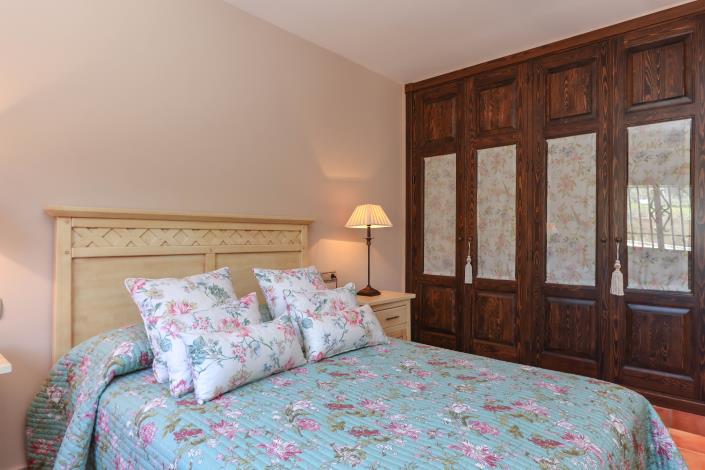 Image No.26-4 Bed Villa / Detached for sale