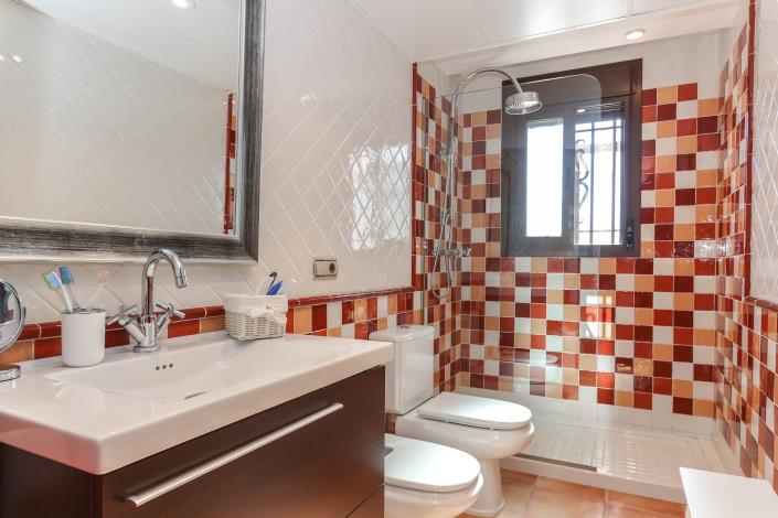 Image No.27-4 Bed Villa / Detached for sale