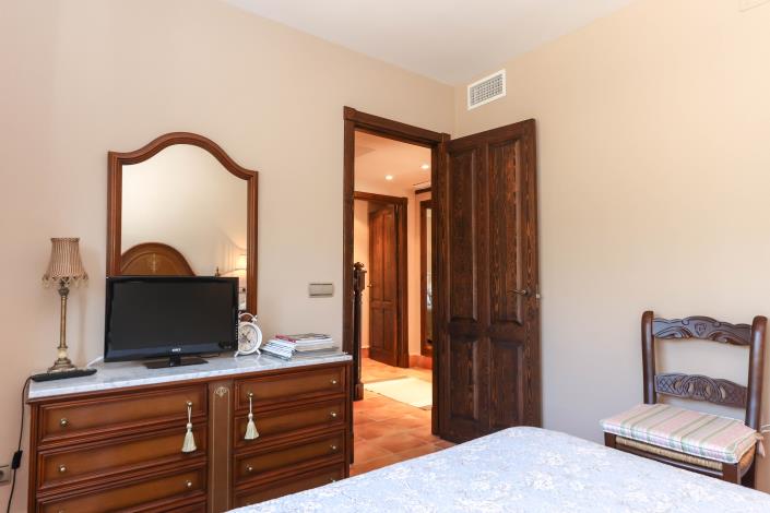 Image No.30-4 Bed Villa / Detached for sale