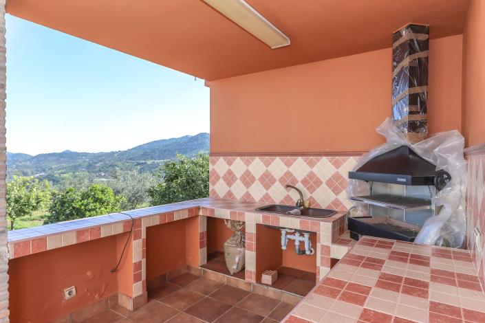 Image No.34-4 Bed Villa / Detached for sale