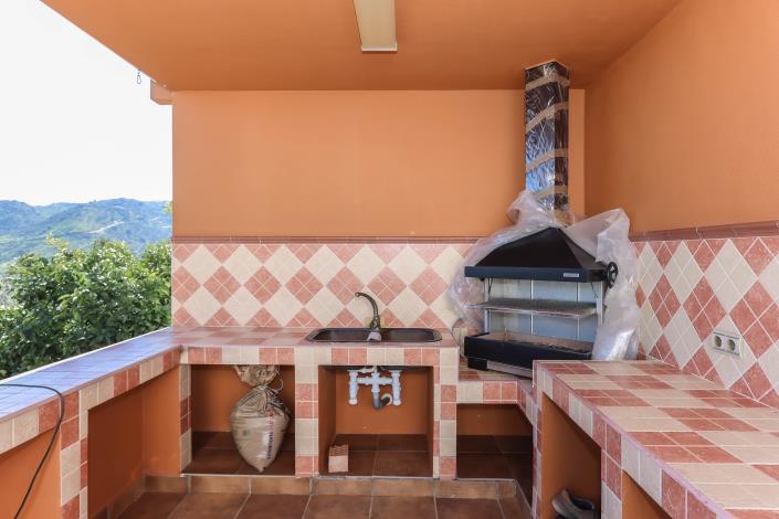 Image No.35-4 Bed Villa / Detached for sale