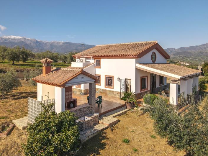 Image No.37-4 Bed Villa / Detached for sale