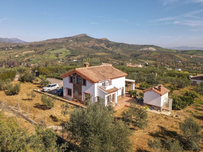 Image No.4-4 Bed Villa / Detached for sale