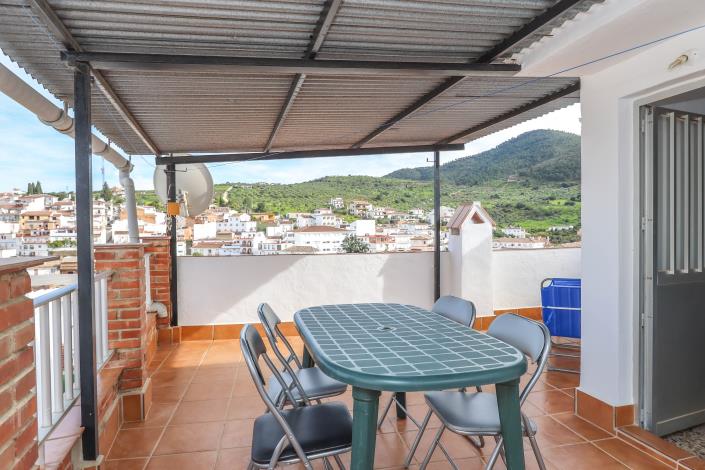 Image No.3-4 Bed Townhouse for sale