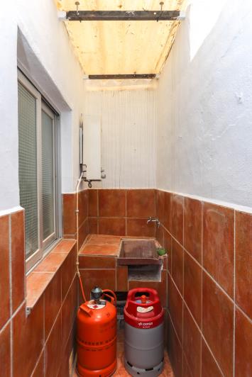 Image No.24-4 Bed Townhouse for sale